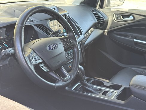 Used 2018 Ford Escape Titanium w/ Ford Safe & Smart Package image 18
