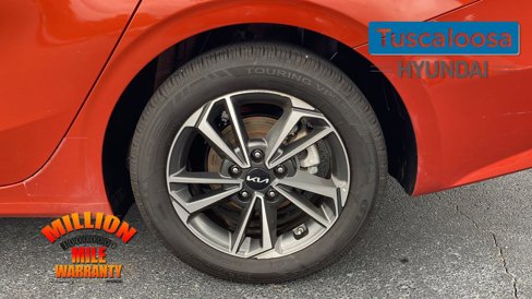 Used 2023 Kia Forte LXS w/ LXS Technology Package image 12
