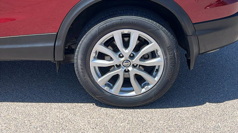 Used 2020 Nissan Rogue Sport SV w/ Technology Package image 5