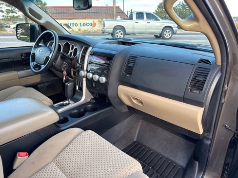 Used 2012 Toyota Tundra 4x4 CrewMax image 20