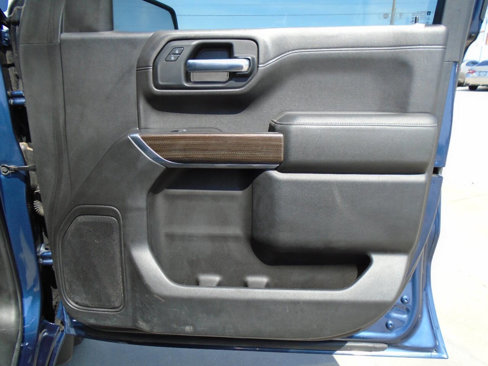 Used 2019 Chevrolet Silverado 1500 LT w/ Texas Edition image 31