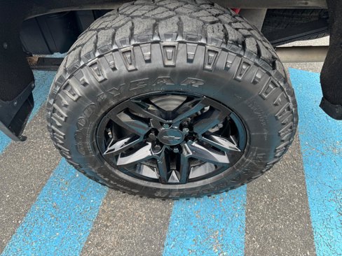 Used 2020 Chevrolet Silverado 1500 LT Trail Boss image 33