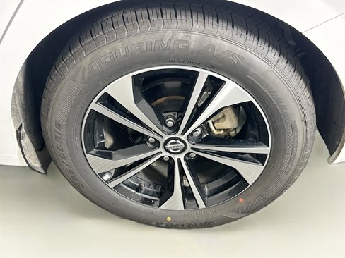 Used 2023 Nissan Sentra SV image 11