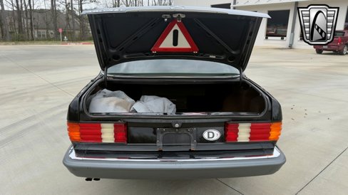 Used 1991 Mercedes-Benz 560 SEL image 14