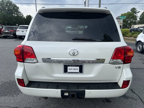 Used 2014 Toyota Land Cruiser image 8