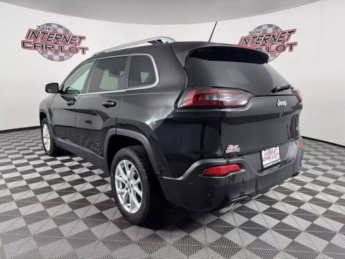Used 2015 Jeep Cherokee Latitude w/ Cold Weather Group image 5