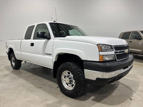 Used 2005 Chevrolet Silverado 2500 LS image 5