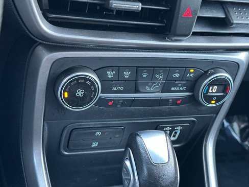 Used 2021 Ford EcoSport SE image 20