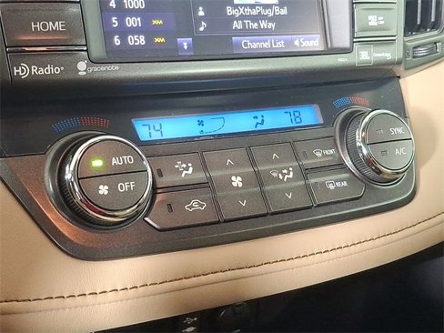 Used 2015 Toyota RAV4 Limited image 20