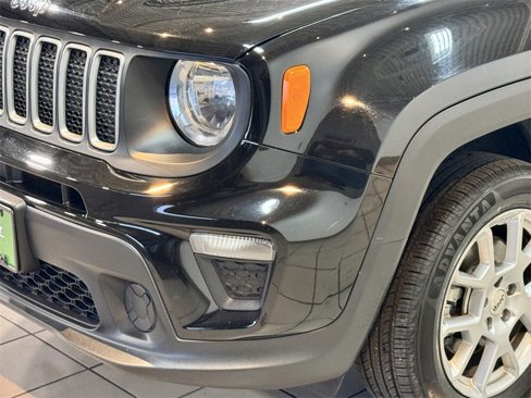 Used 2023 Jeep Renegade Latitude image 15