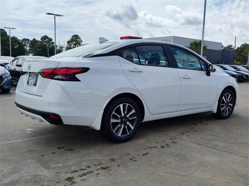 New 2025 Nissan Versa SV image 4