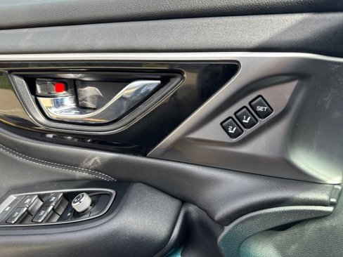 Used 2022 Subaru Outback Limited image 26