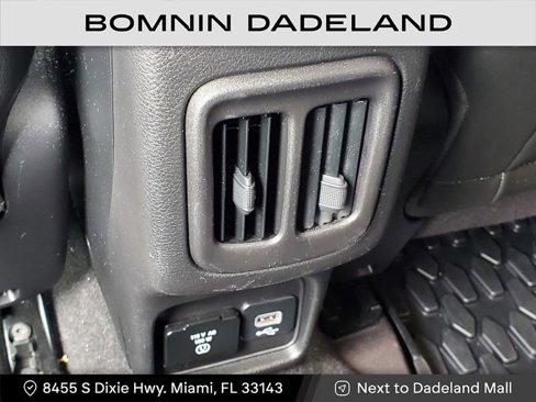 Used 2018 Jeep Compass Limited w/ Navigation Group image 12