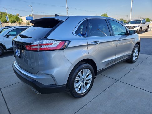 Used 2022 Ford Edge Titanium image 5