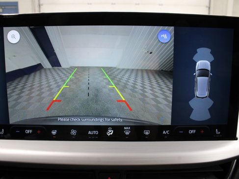Used 2024 Ford Escape Platinum image 17