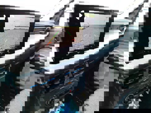 New 2025 Ford Maverick XLT image 18