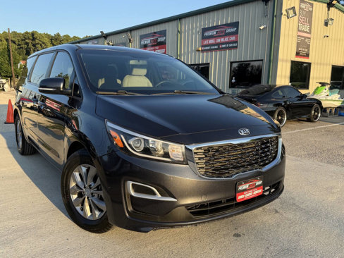 Used 2019 Kia Sedona LX image 1