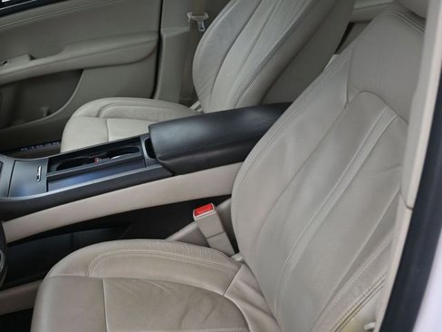 Used 2017 Lincoln MKZ Reserve w/ Climate Package image 21