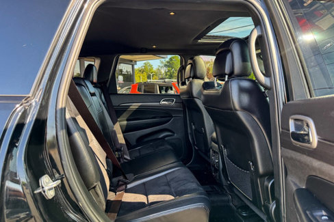Used 2018 Jeep Grand Cherokee Altitude image 12