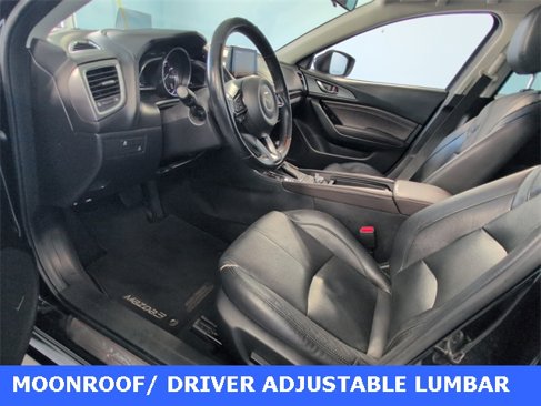 Used 2018 MAZDA MAZDA3 Grand Touring image 7