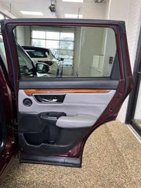 Used 2018 Honda CR-V Touring image 16