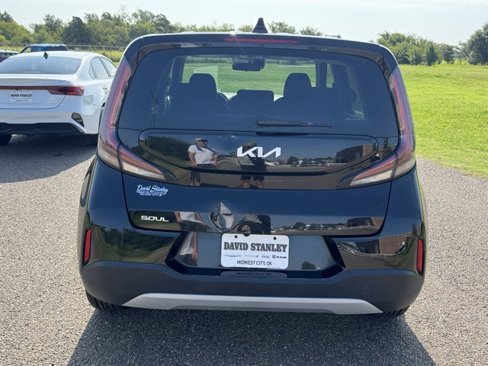 Used 2023 Kia Soul LX w/ Option Group 015 image 5