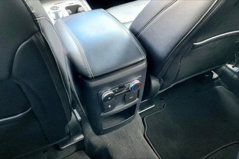 Used 2021 Ford Explorer XLT w/ Equipment Group 202A image 31