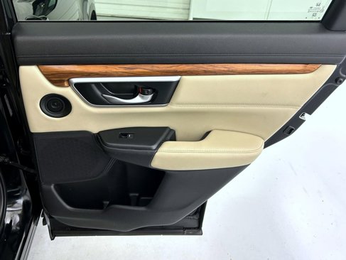Used 2018 Honda CR-V Touring image 17