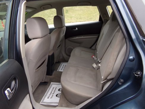 Used 2012 Nissan Rogue S image 7