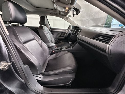 Used 2020 Volkswagen Jetta SE image 26
