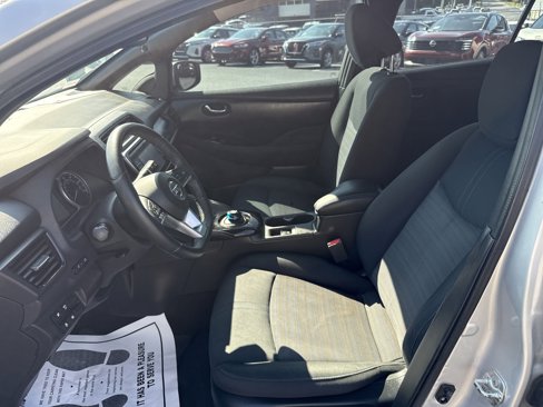 Used 2018 Nissan Leaf SV w/ SV Technology Package image 15