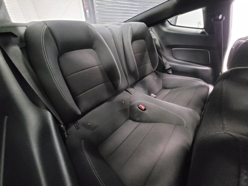 Used 2015 Ford Mustang Coupe image 27