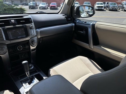 Used 2019 Toyota 4Runner SR5 Premium image 25