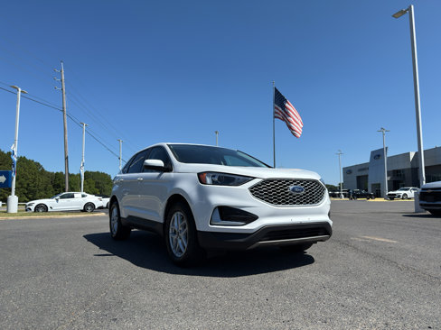 Certified 2024 Ford Edge SEL image 9