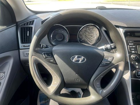 Used 2013 Hyundai Sonata GLS w/ Popular Equipment Pkg image 20