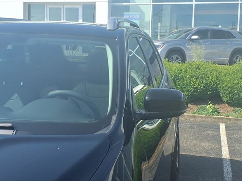 Used 2021 Jeep Cherokee Limited image 22