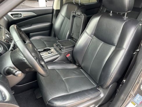 Used 2020 Nissan Pathfinder SL image 14