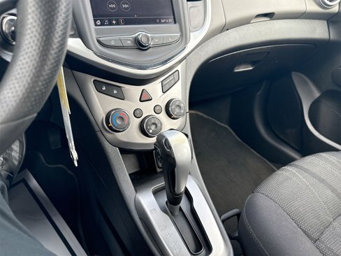 Used 2020 Chevrolet Sonic LT image 15