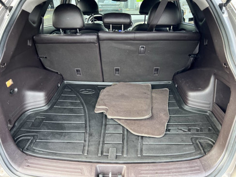 Used 2010 Hyundai Tucson Limited image 23