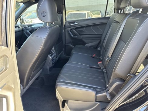 Certified 2022 Volkswagen Tiguan SE R-Line image 12