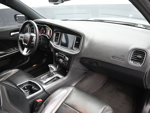 Used 2017 Dodge Charger SXT w/ Plus Group image 42