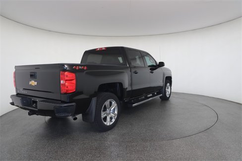 Used 2018 Chevrolet Silverado 1500 Custom image 18