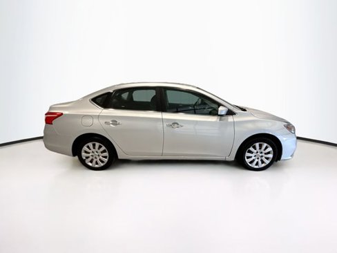Used 2017 Nissan Sentra SV image 7