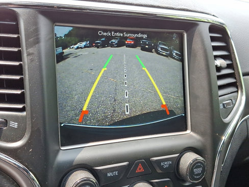 Used 2018 Jeep Grand Cherokee Limited image 25