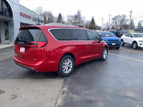 New 2025 Chrysler Pacifica Select image 8