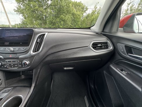 Used 2020 Chevrolet Equinox LT image 49
