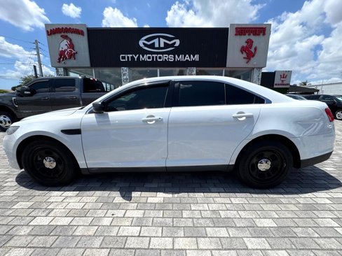 Used 2017 Ford Taurus Police Interceptor AWD image 4