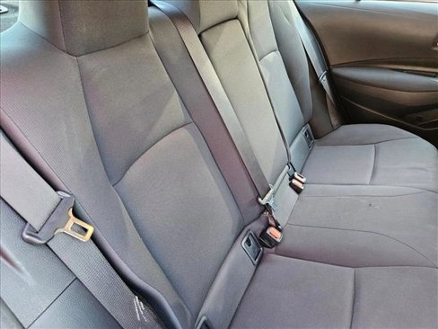 Used 2021 Toyota Corolla LE image 16