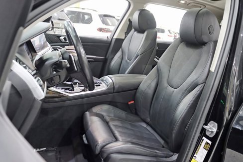 Used 2020 BMW X7 xDrive40i w/ Cold Weather Package image 29