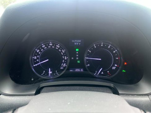 Used 2011 Lexus IS 350C image 24